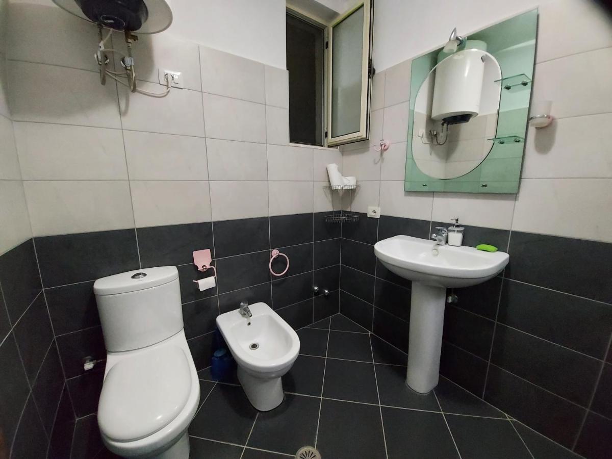 Hotel Kalemi Zhaban Eksteriør billede